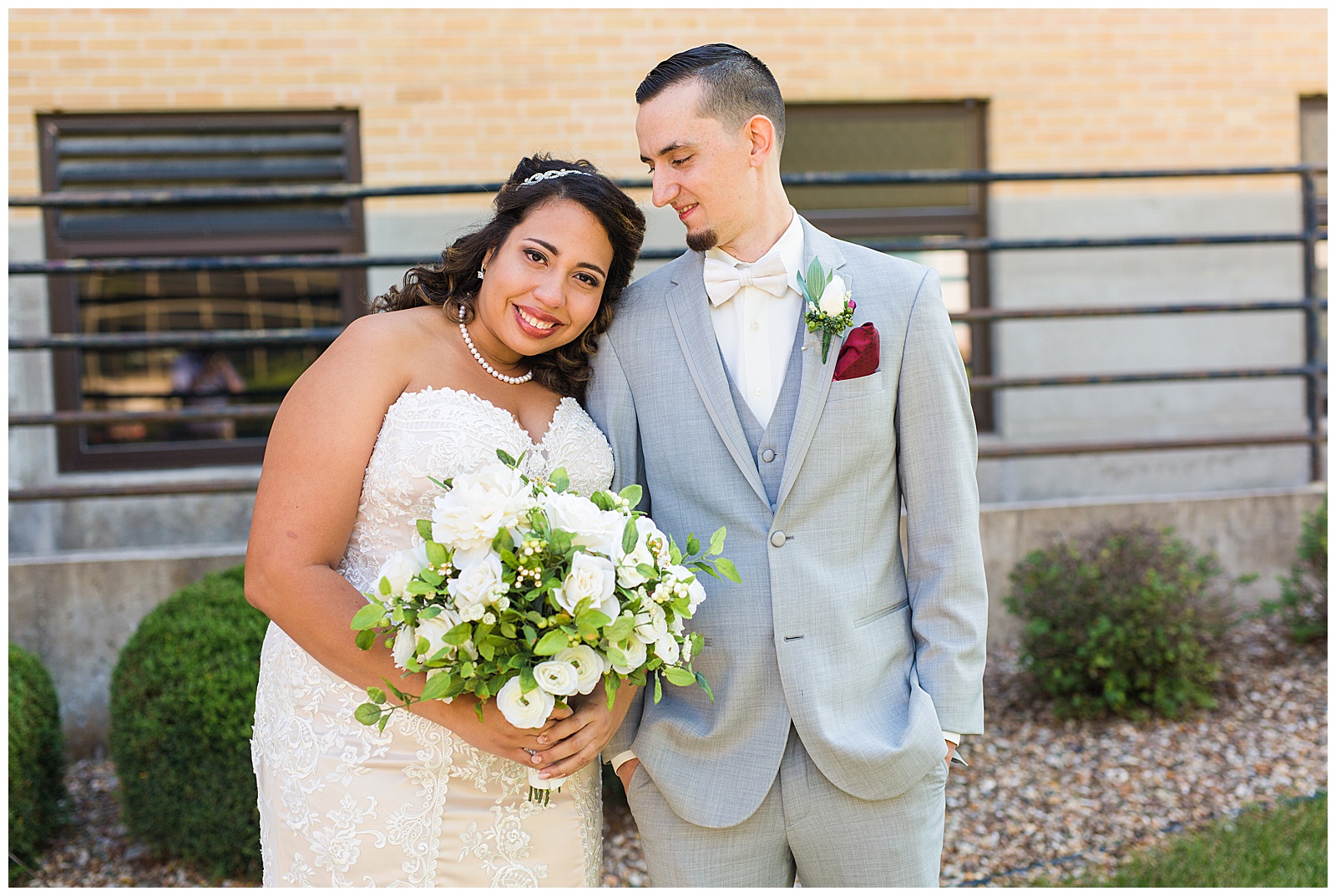 Cedar Rapids Iowa Wedding | Iowa City Weddng Photographers | Megan Snitker Photography_0046.jpg