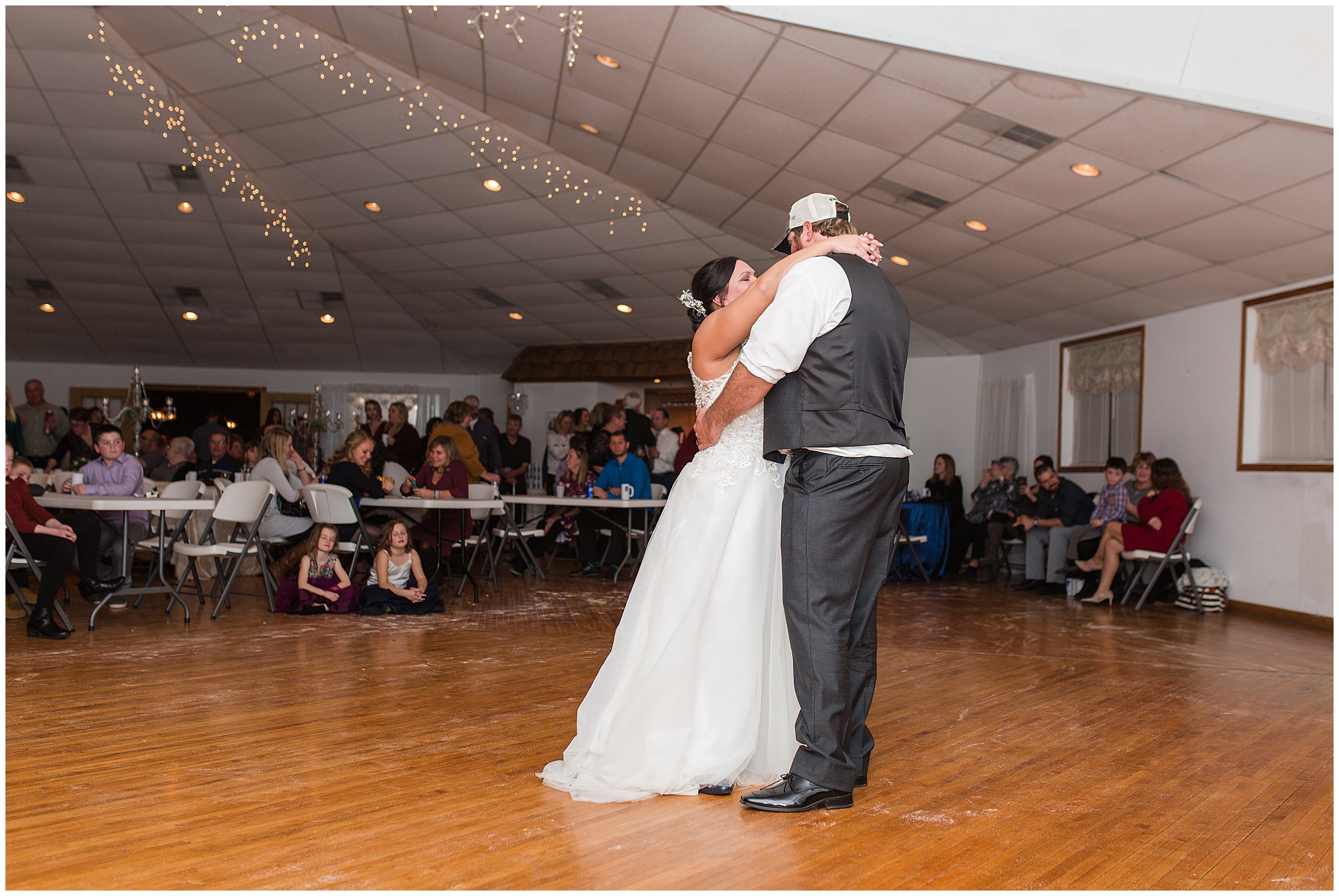 Iowa City Photographers - Decorah Wedding -Megan Snitker Photography_0194.jpg