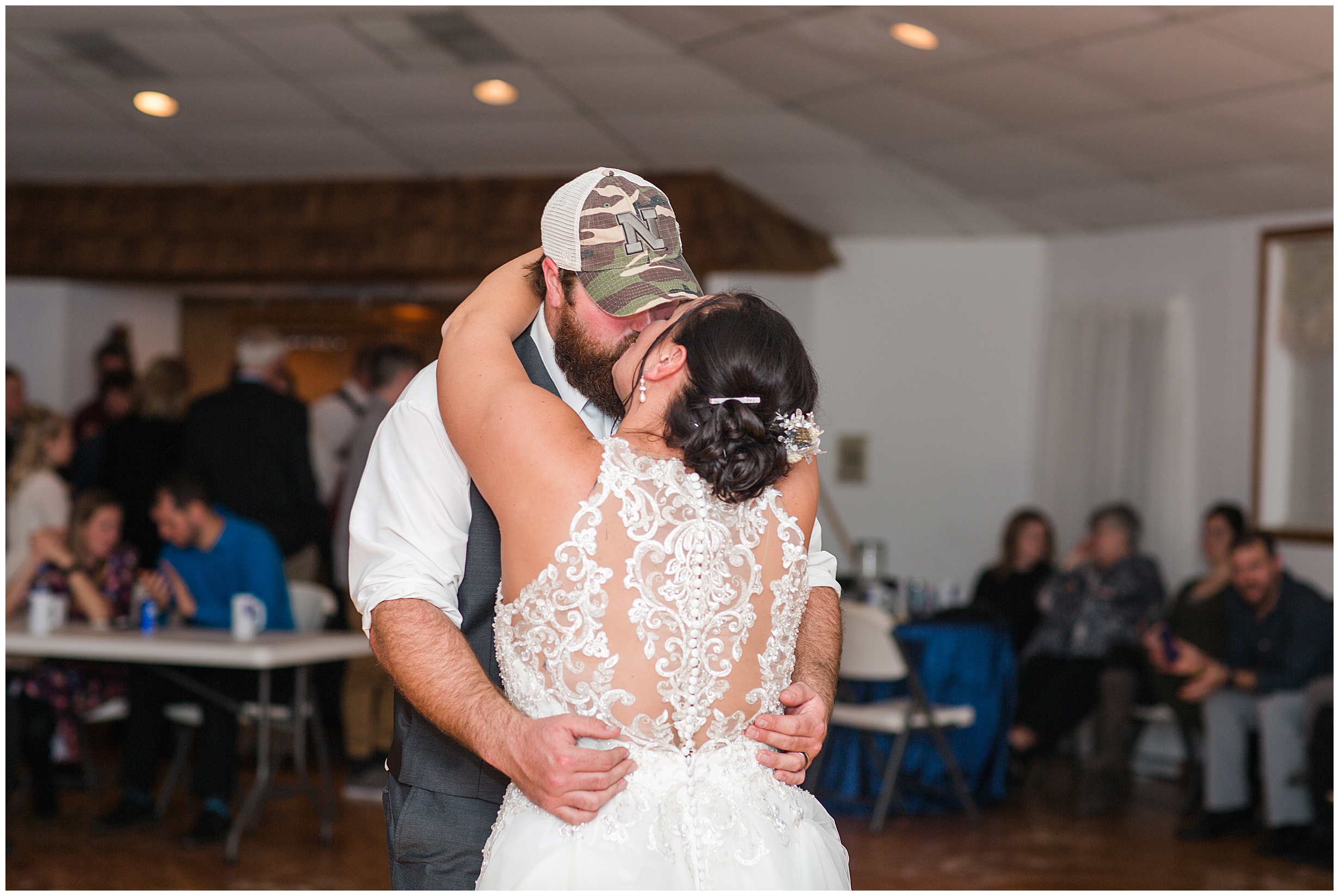 Iowa City Photographers - Decorah Wedding -Megan Snitker Photography_0196.jpg