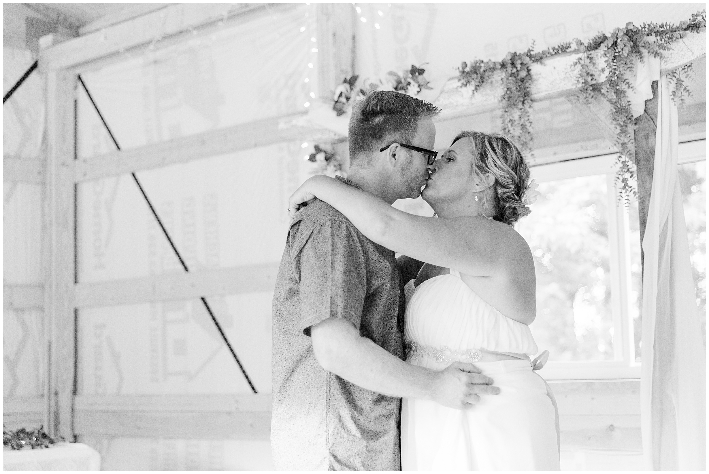 Intimate Country Wedding | Postville Iowa | Megan Snitker Photography_0079.jpg