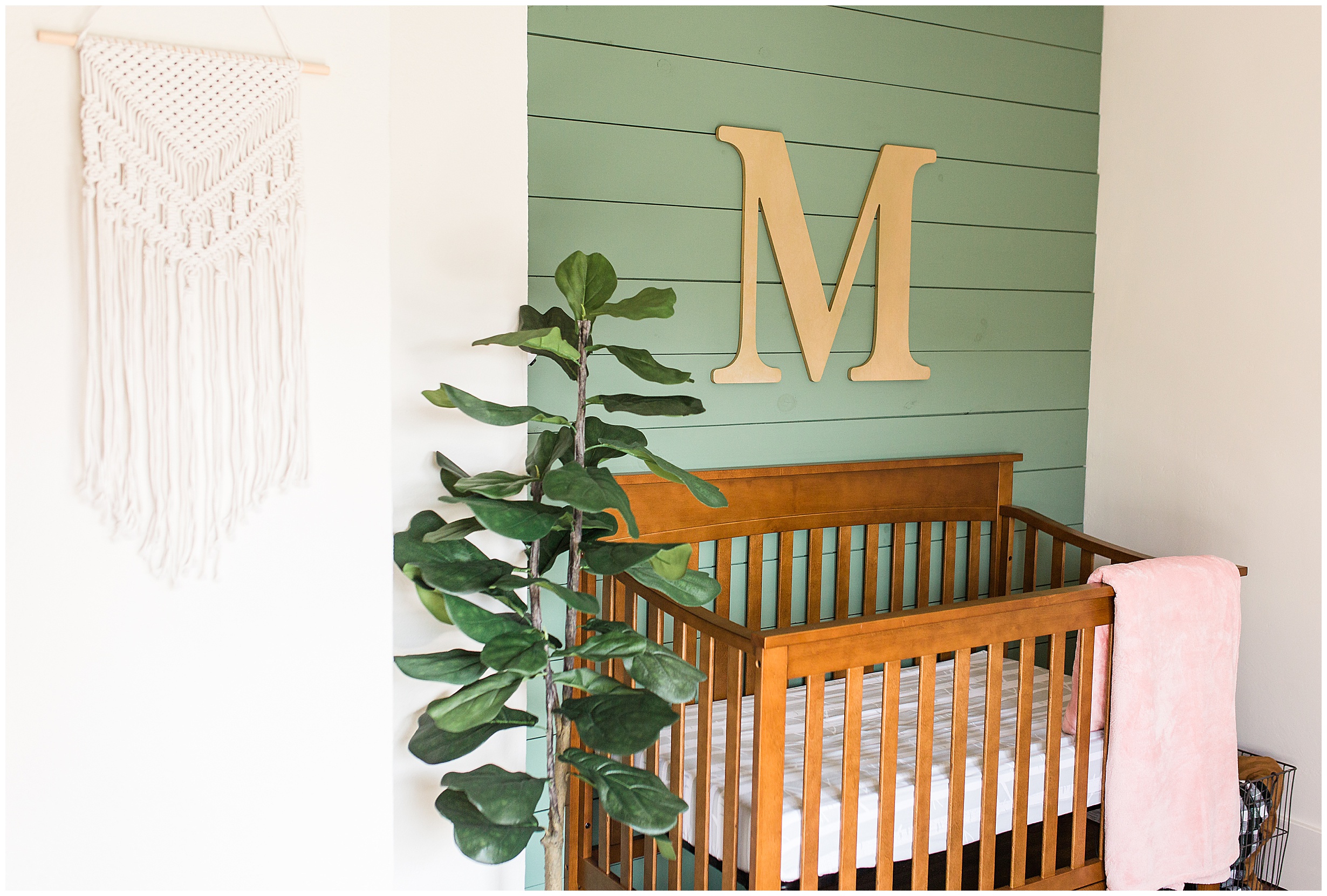 Nursery Reveal| Minimalist Girls Woodland Inspired Nursery| Megan Snitker Photography_0253.jpg