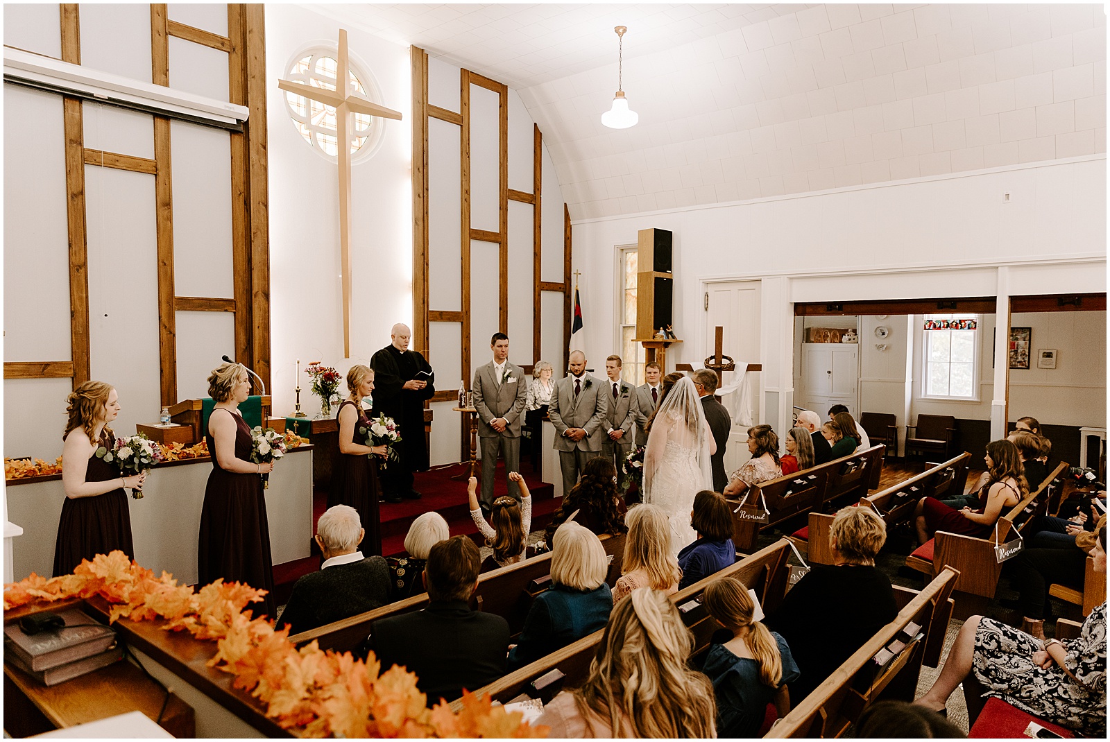 Rosedale Event Center Cedar Rapids Iowa Wedding-78_WEB.jpg