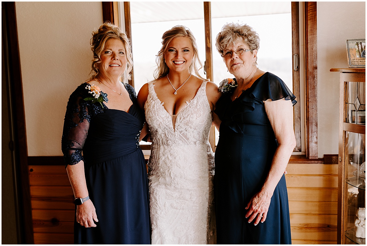 Elkport Garber Iowa Wedding Day-9_WEB.jpg