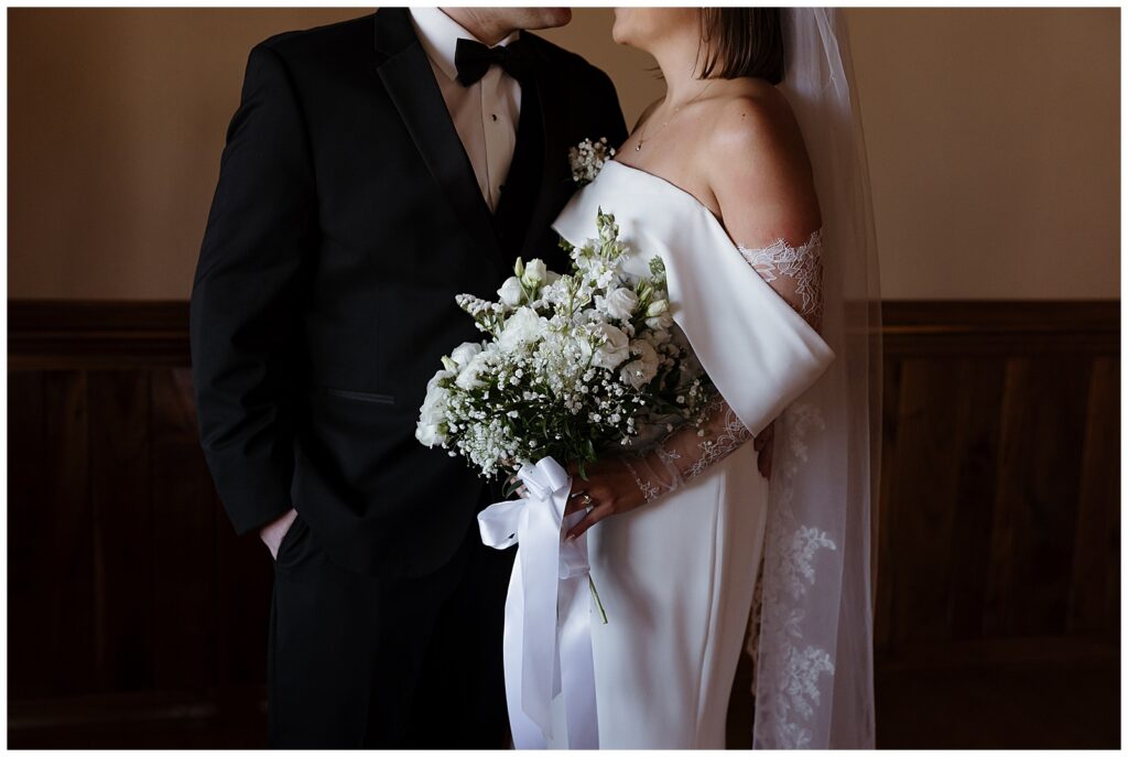 Neutral bridal bouquet inspiration