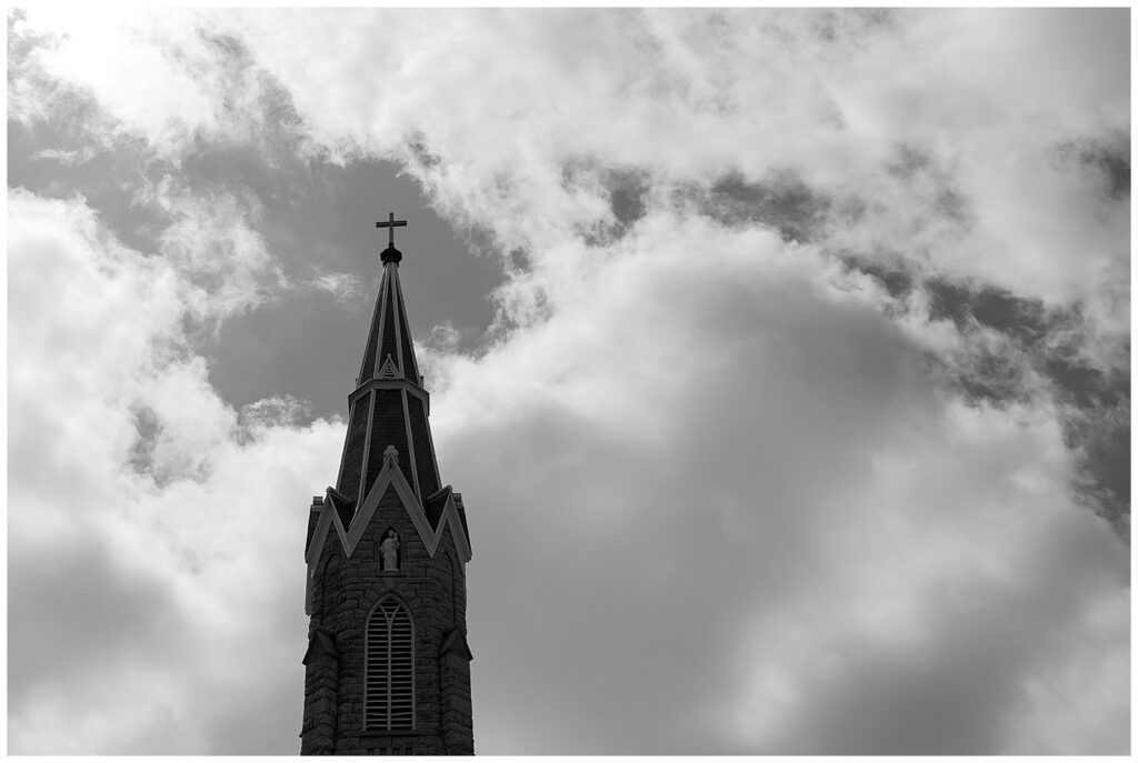 Spring wedding ceremony details Elkader Iowa