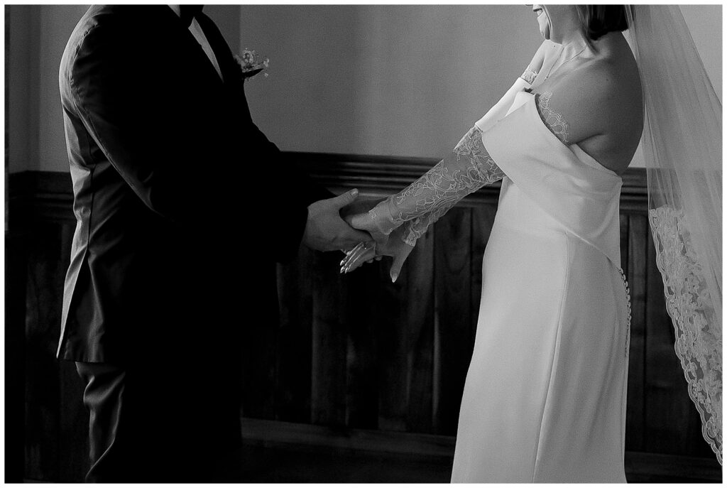 Hand details during the first look